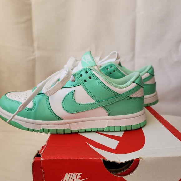 Nike Dunk Low “Green Glow” 💚 | Women’s 6 | Retro. Y2K Streetwear Cool Sneakers. - Picture 5 of 16